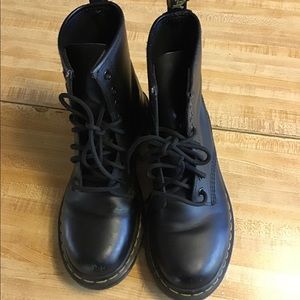 THE ORIGINAL BLACK BOOTS